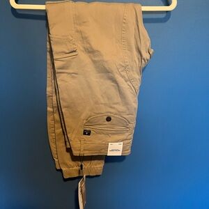 Jake and Jones Men’s Tan Pants